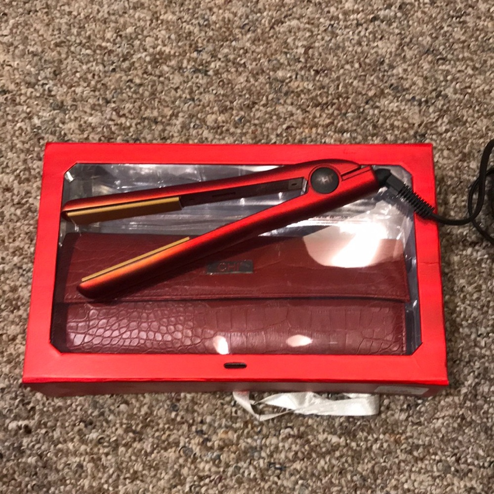 Red chi hair straightener